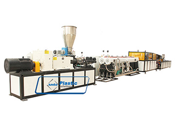Machine de fabrication de tuyaux en PVC