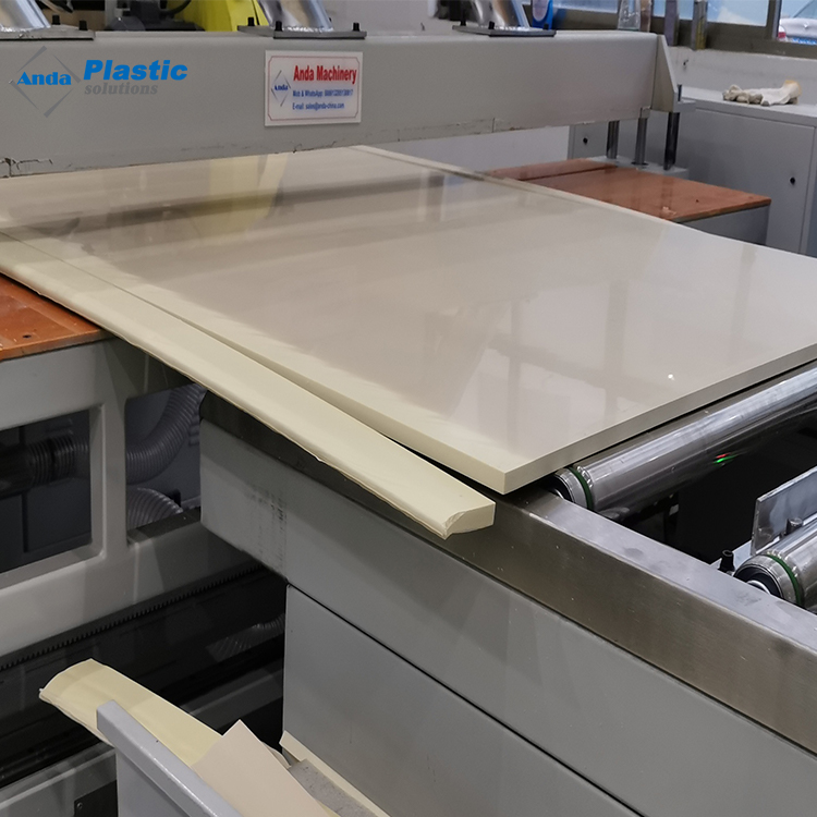 Panneau de mousse de PVC faisant la machine